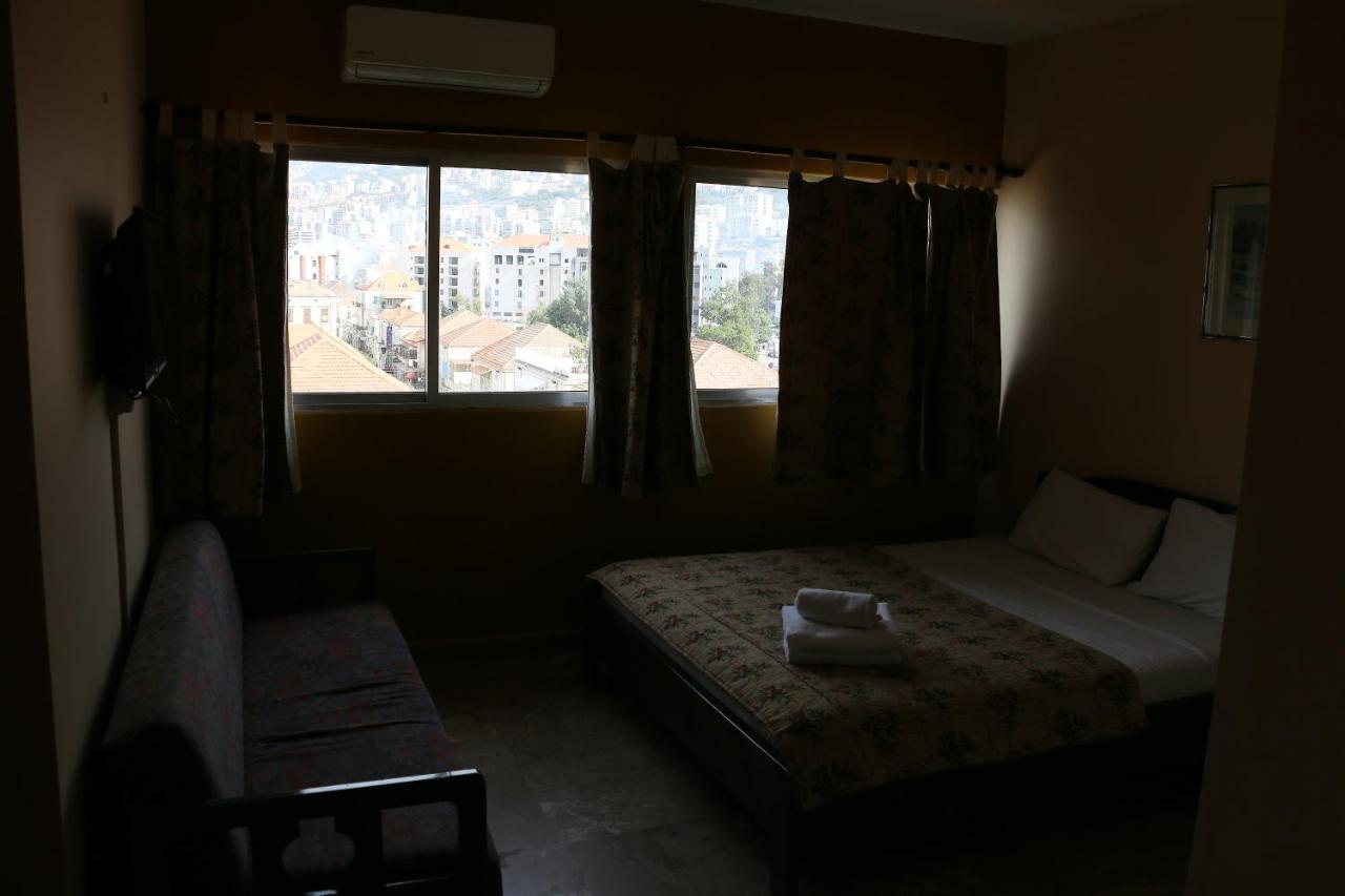Holiday Suites Hotel & Beach Resort Jounieh Exteriör bild